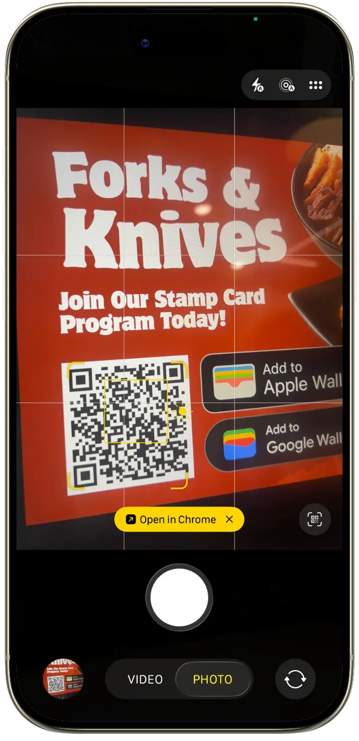 Customer scanning the restaurant stamp-card QR code